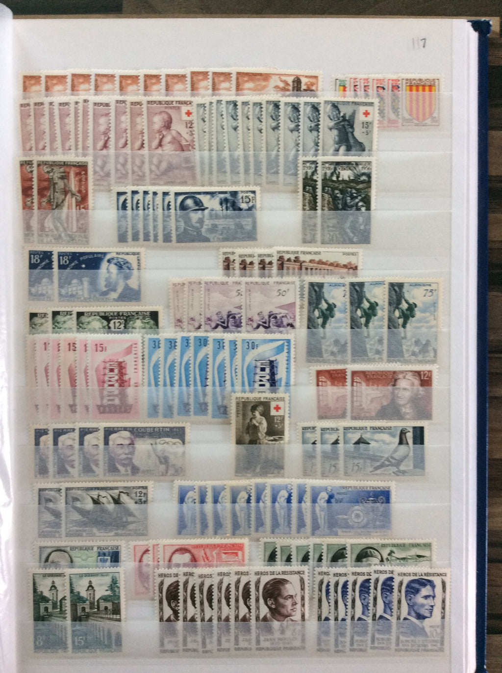 France Stamps Collection 2200+ Unmounted Mint 1903 -1960s Including Sets 2.1kg